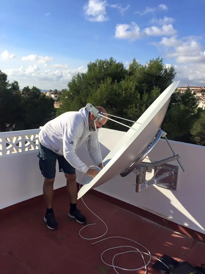 1.4-offset-satellite-dish-repair-realign-2 1.4-offset-satellite-dish-repair-realign-2
